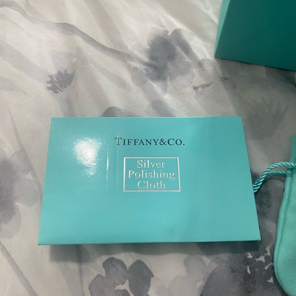 Like new Tiffany’s bracelet size 6.5. Perfect condition. - Picture 4 of 7